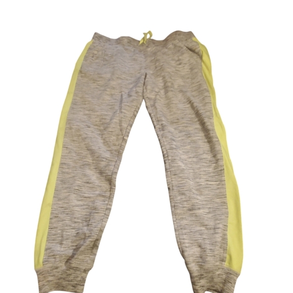 Perfect Jogger Pants - Picture 3 of 9